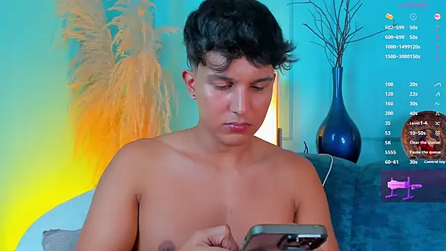 Leo_Savage_ live XXX chat