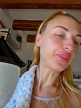 kylie_blck 在線直播表演