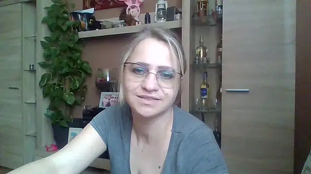 دردشة BLONDKICIA1 الجنسية المباشرة