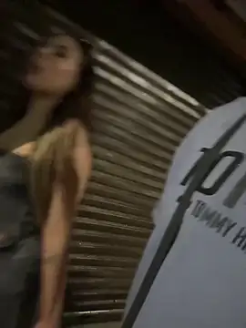 lindaandtony webkamerás műsora