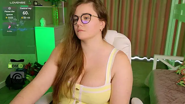 KellyKleine live XXX chat