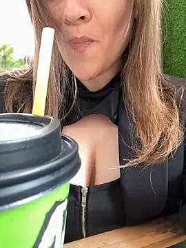 CrazyTori's Live XXX Chat