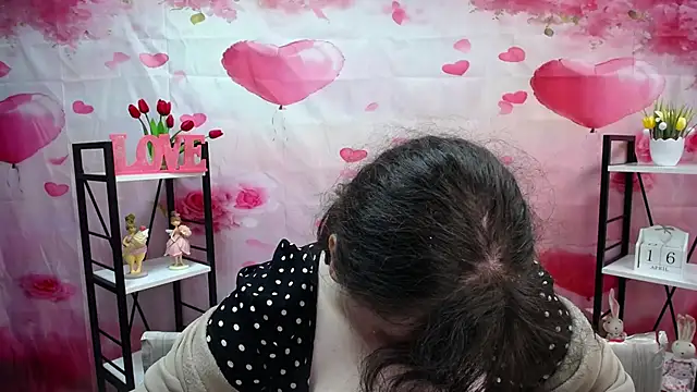 Chatroom XXX en direct de NeonilaLisova