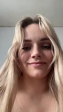 Juuice লাইভ XXX চ্যাট