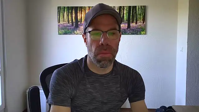 DaddyHarry_MatureStallion 웹캠 쇼