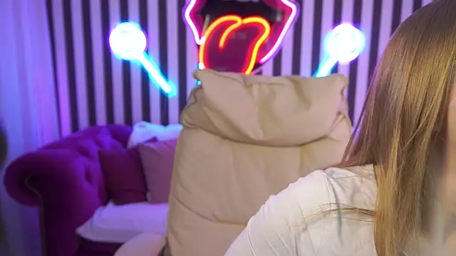 Sembang XXX Secara Langsung EmilySunshineS