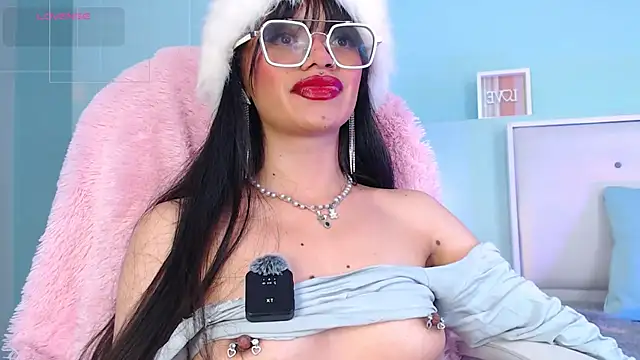 Emerald_gh – Naživo XXX chat