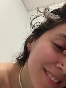 Онлайн чат XXX LatinDoll8