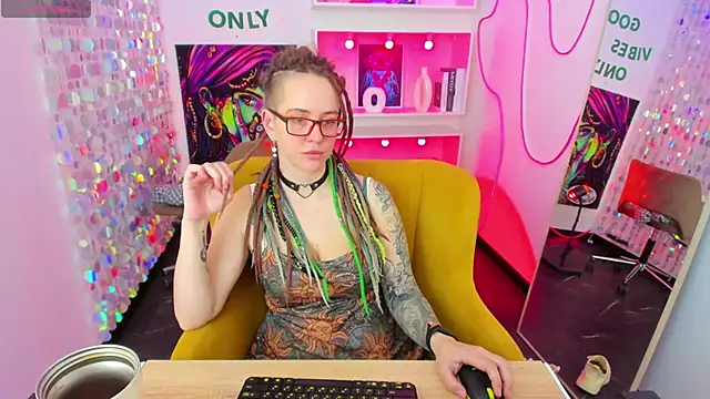 Онлайн чат XXX LisaFoxy_y