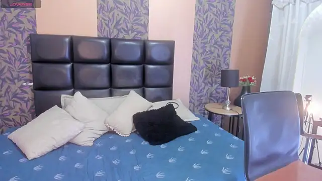 july_quinzel: απευθείας συνομιλία ΧΧΧ