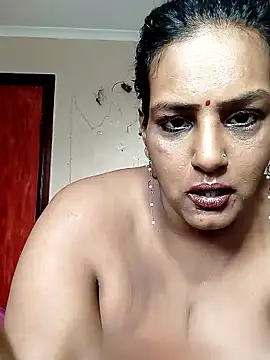 دردشة Foxybaby420 الجنسية المباشرة