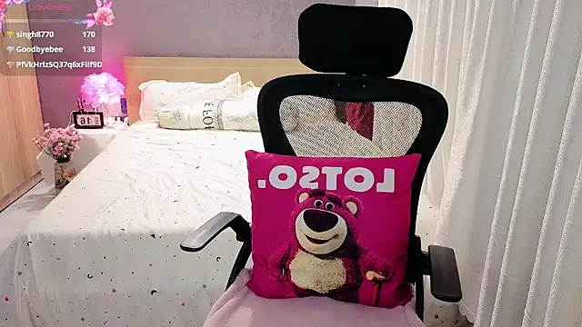 Živý XXX chat JENNIE-16