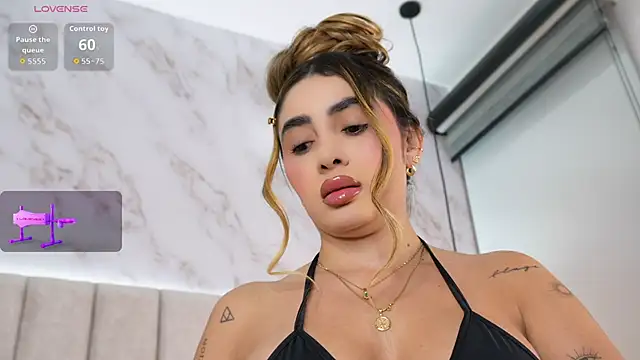 Annyy_Rosse's Live XXX Chat