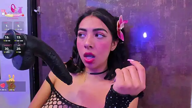 cherry_skinny_'s Webcam Show