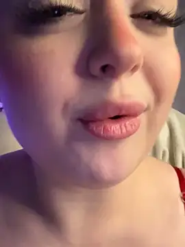 KellyMoors' Live XXX Chat