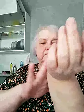 HapinessLovee: онлайн-секс-чат