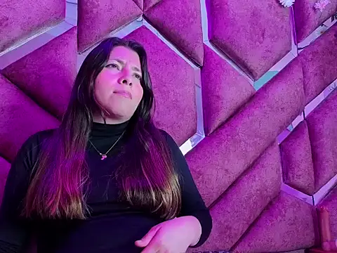 EmberCooper_'s Live XXX Chat