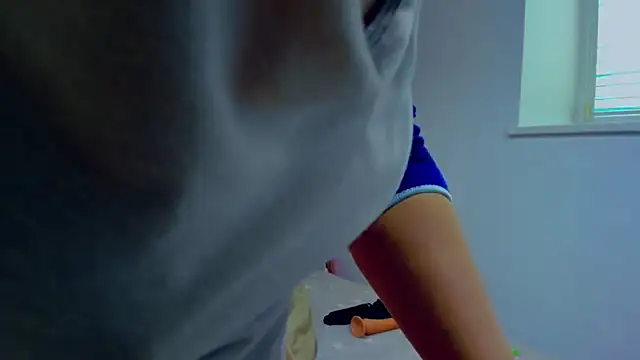 AlmaFancy's Live XXX Chat