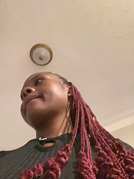 Chatroom XXX en direct de Dellah27