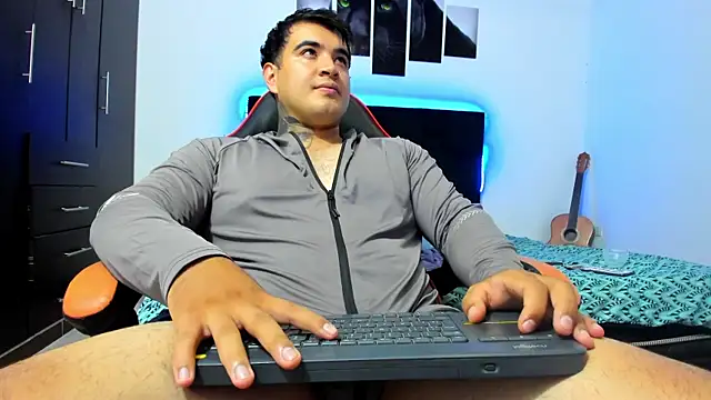 thiago__cp01's Webcam Show