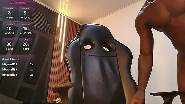 Oliver_Laurent_ live XXX chat