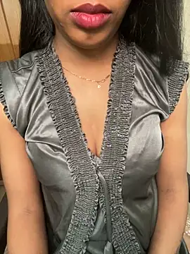 its_ur_flora: διαδικτυακό σόου στην κάμερα