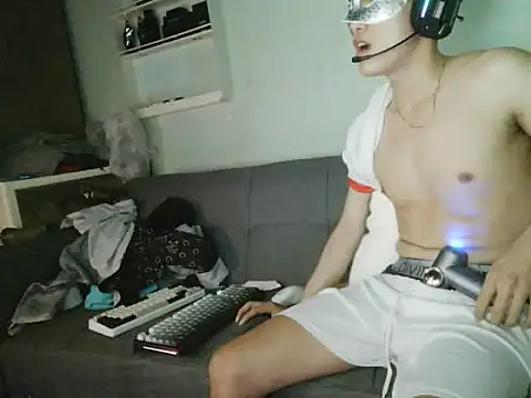 boyhigh1997のライブXXXチャット