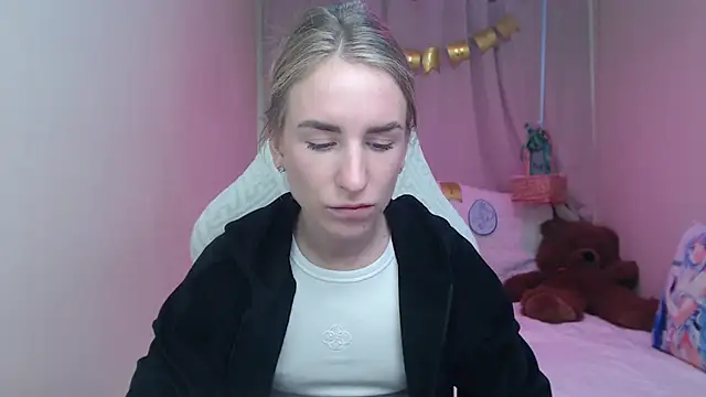 DeboraHorny Adlı Modelin Canlı XXX Sohbeti