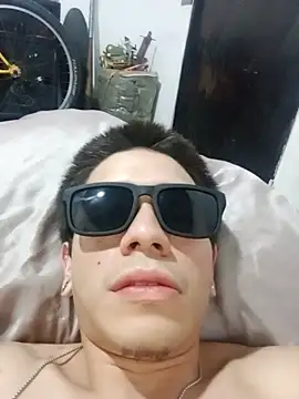 Mrdetonador Live XXX-Chat