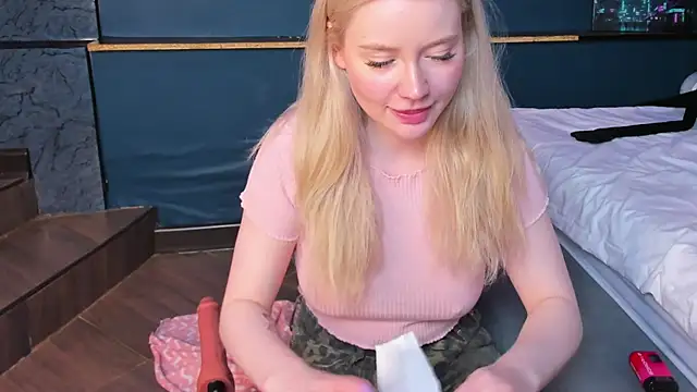 Lillie_Berry Live XXX-Chat