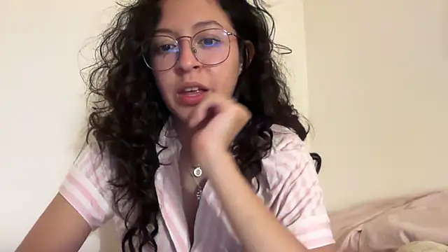 Alicatcua_ Live XXX-chat