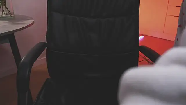 Leyla_crsh Live XXX-Chat