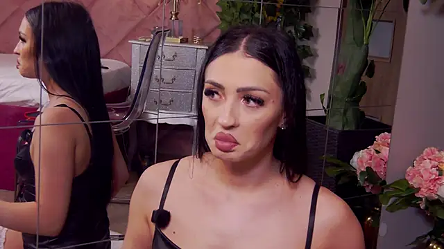 VictoriaLanes Live XXX-Chat