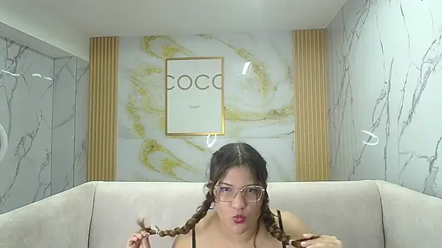 lucero_s1 Live XXX-Chat