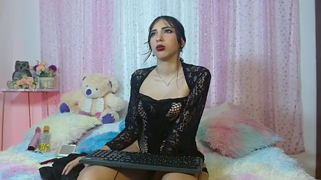 Jazzmin_DL Show in webcam