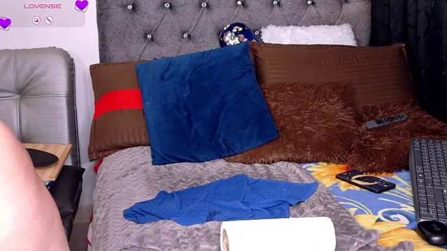 candy_sex_hot_'s Live XXX Chat