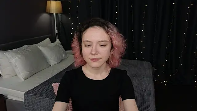 Show modela HottoKori na web-kameri