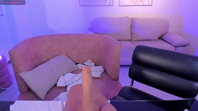 TaraLawrence – Naživo XXX chat