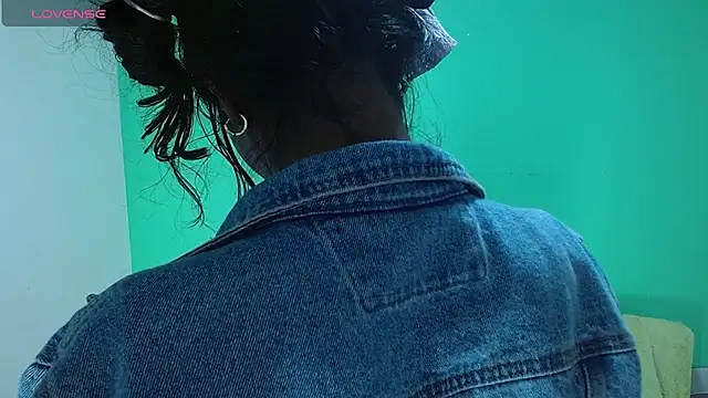 แชท XXX สดของ avaleri_cherry