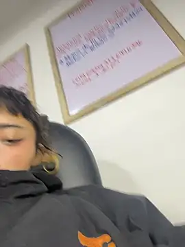 Chat XXX en directo de baby_akuma