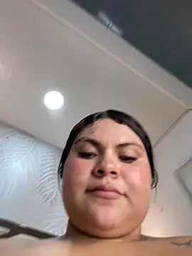 Eimy_Curvy – Naživo XXX chat