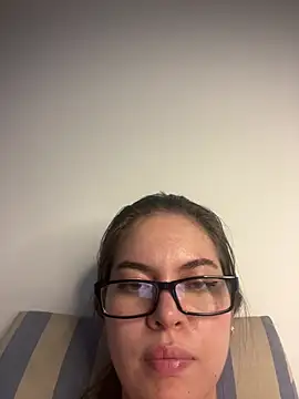 Chat +18 de alyabelova ao vivo