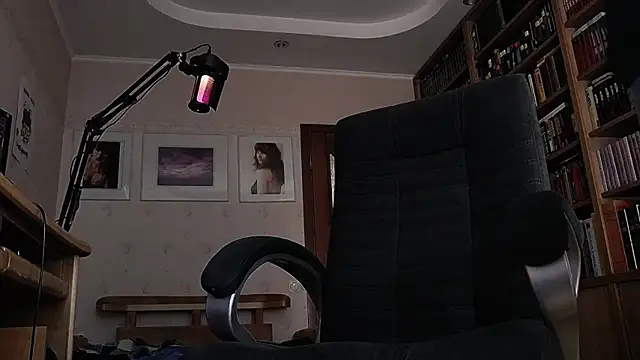 FindomJason Adlı Modelin Canlı XXX Sohbeti