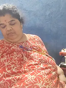 tamilthanushri élő XXX-chatje