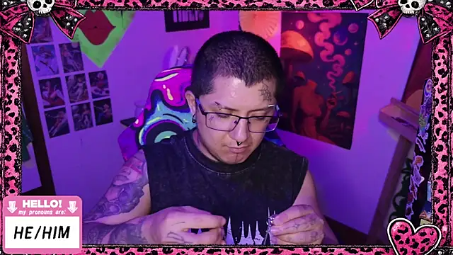 masterkevinftm Adlı Modelin Canlı XXX Sohbeti