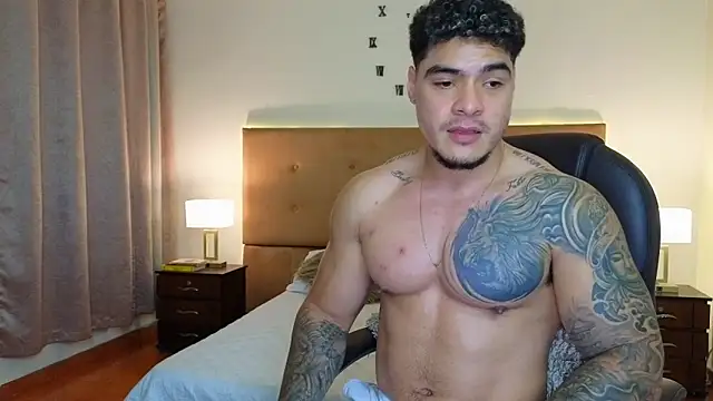 Steven_Velez 现场XXX聊天