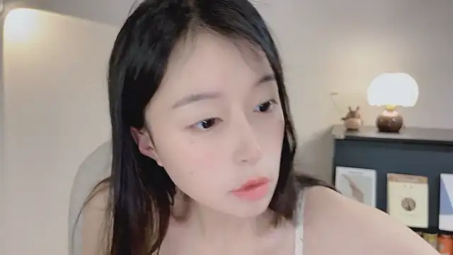 XXX chat uživo modela Onechestnut