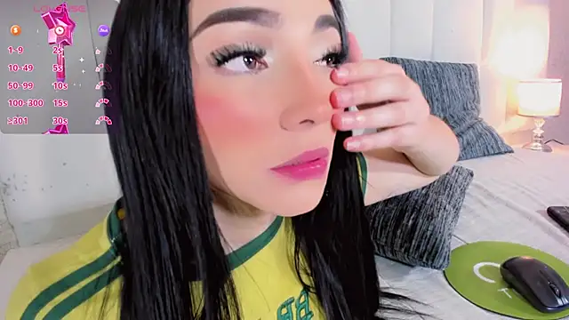 andrea_alvarz's Live XXX Chat