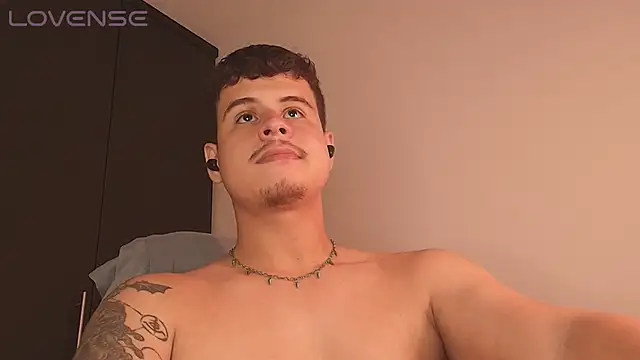 BjornSteel Pertunjukan Webcam