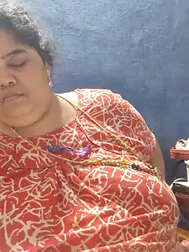 tamilthanushri: διαδικτυακό σόου στην κάμερα